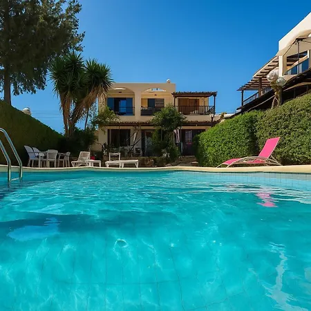 Ibiscus Pool & Garden Walk To Beach, Harbour & Castle, Kato