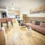 Ibiscus Pool & Garden Walk To Beach, Harbour & Castle, Kato Appartamento *