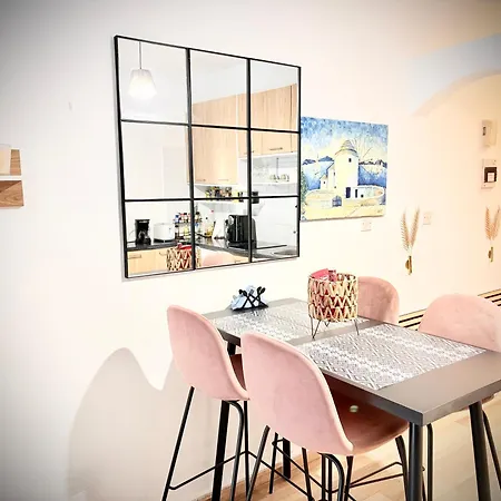 Apartament Ibiscus With Pool, Walk To Beach, Harbour,kato Pafos